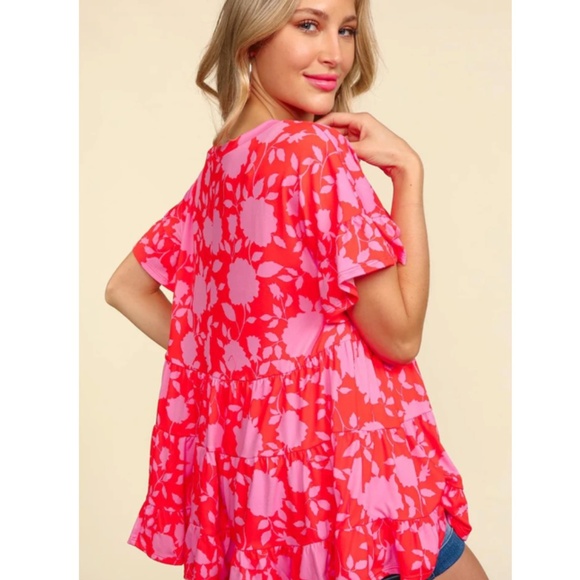 "The Scarlet" Vibrant Tiered Floral Knit Top - Picture 3 of 3